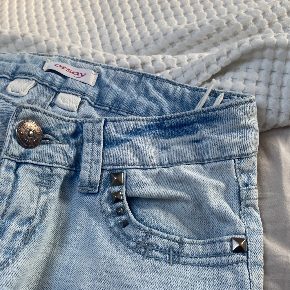 Lågmidjade jeans från polen. Superfin passform!! Köp via köp nu💕💕💕. Jeans & Byxor.