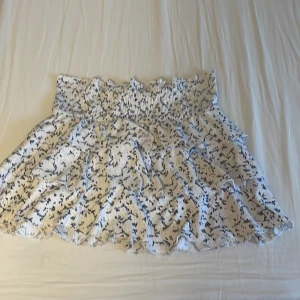 RYVLS Kjol!😍 - Jag säljer denna kjol för att den är lite stor på mig🫶