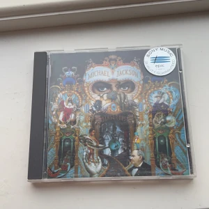 Michael Jackson  - Michael Jackson Dangerous Cd skriv för att diskutera pris 🏆 