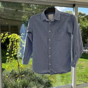 Skjorta - Knappt använd.