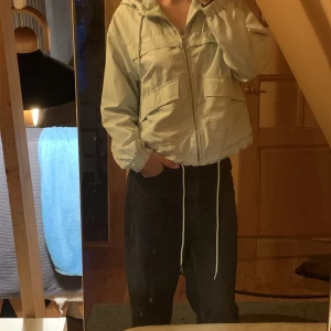 Jacka  - Köpte den på H&M för ett par år sedan, använt få gånger