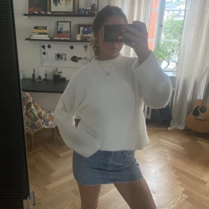 Galet mysig tröja😍💖 - Vääärldens finaste och mysigaste tröja!!😍🫶💕 perfeeekt till hösten och vintern nu när det börjar bli lite kallare! Aldrig använd!:)✨