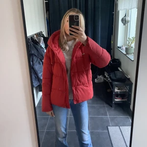 Vinter Dunjacka - En jättefin vinterjacka!😍strl XS men är oversize i storleken💞💞 