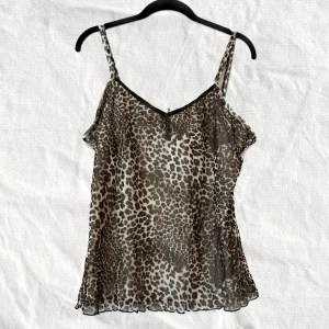 Leopardlinne - Leopardlinne från Kappahl i storlek L🐆passar XL också Går bra att trycka på ”köp nu”  