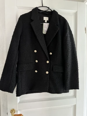 Kavaj från H&M svart stl S - Aldrig använd 