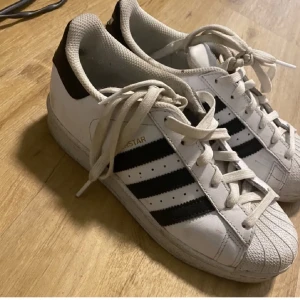 Adidas sneakers - Fint skick