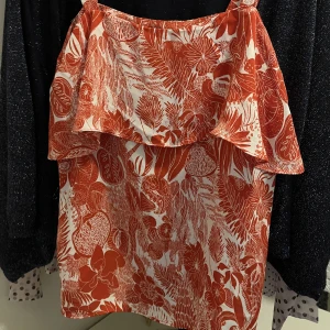 Volang linne - Super fint volang linne köpt second hand