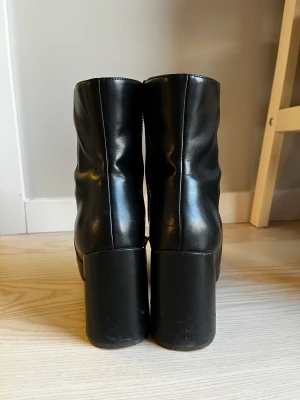 Steve Madden klackar  - Klacken är 8cm 