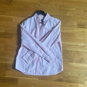  Gant skjorta  - I hyfsat skick. 100% bomull och storlek 38