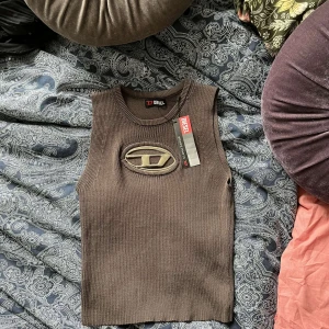 Diesel top - Äkta diesel topp med lappen kvar, inte använd en enda gång