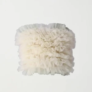 Gina tricot tubtopp - Gina Tricot sultsåld tubtopp med volanger på framsidan. Helt oanvänd med prislappen!