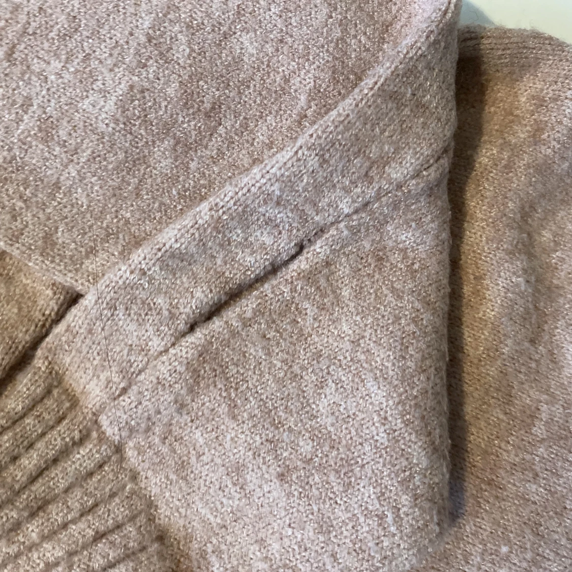 Stickad tröja  - 91