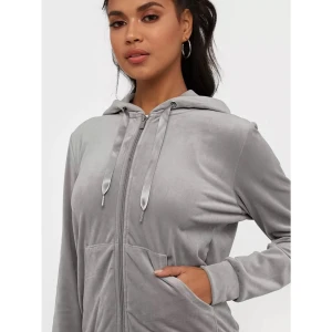 Tröja velour  - Hoddie från Gina Tricot i velour.  Ljusgrå storlek L.  Fint skick.  