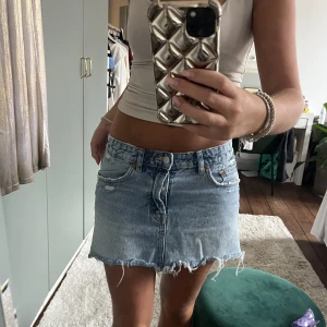 Jeanskjol  - Superfin jeanskjol från zara