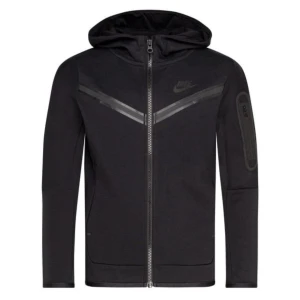 Nike tech fleece - Säljer min Nike tech fleece som jag ärvt av min brorsa men sällan används, det är en kill modell i storlek L och lagom urtvättad. Skriv för fler bilder (pris kan diskuteras)