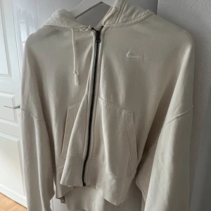 Nike kofta  - Nike kofta strl Xs 