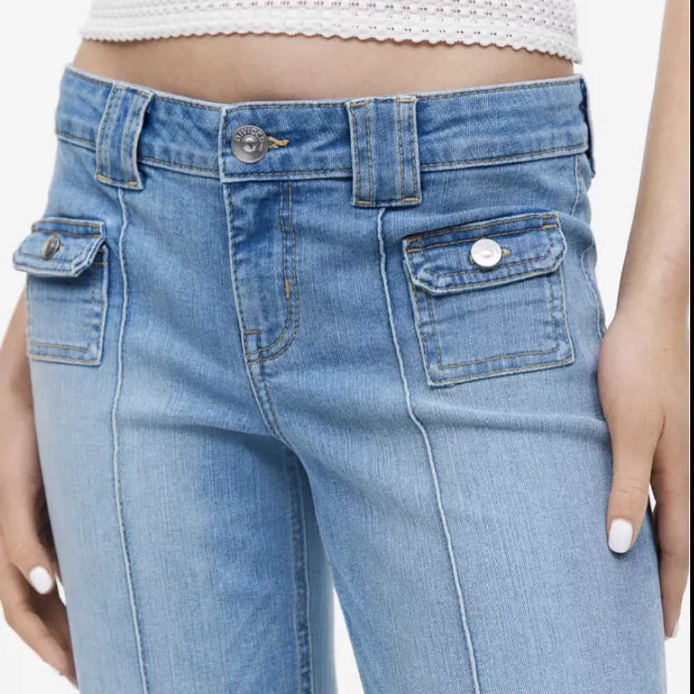 Intresse koll på de slutsålda och populära jeans från H&M, aldrog använda.. Jeans & Byxor.