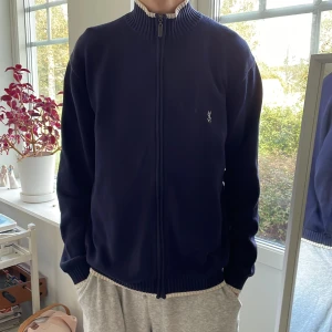 Ysl zip knitwear  - Ysl knitwear i zip! Sjukt fet och rare tröja! Väldigt fint skick i size L