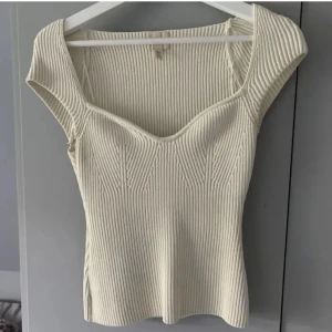 Tröja - Super fin tröja från hm!!🩷🩷 Skriv för fler bilder!! (Lånad bild) 