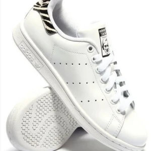 Stan Smith sneakers  - Kommer tyvärr inte till användning 