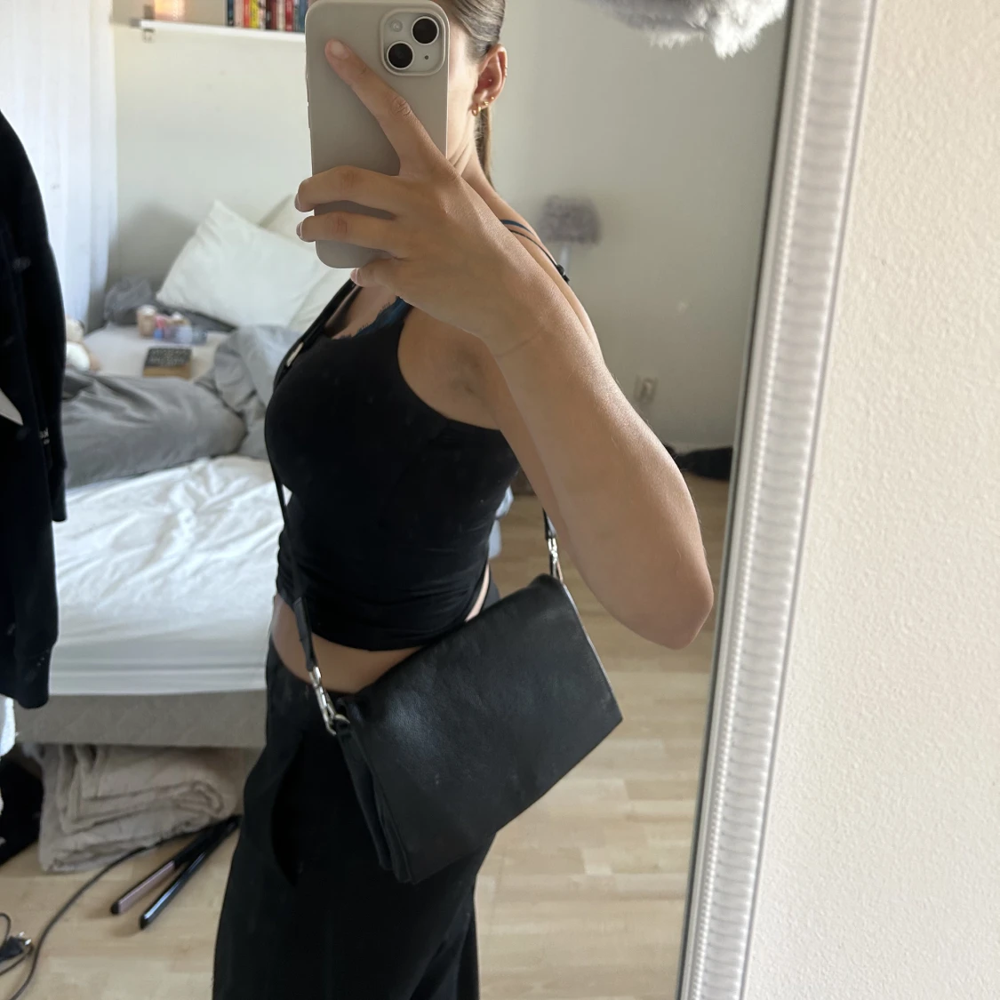 Svart Axelremsväska  - 90