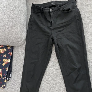 Skiny jeans  - Skiny jeans storlek M använda fåtal gånger 