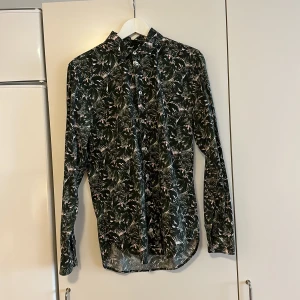 Samsoe & samsoe sommarskjorta  - Nyskick storlek M sommarskjorta 