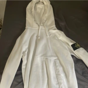 Stone island hoodie  - Äkta stoneisland hopdie med luva kan bevisa äkthet såklart med scan och mer 