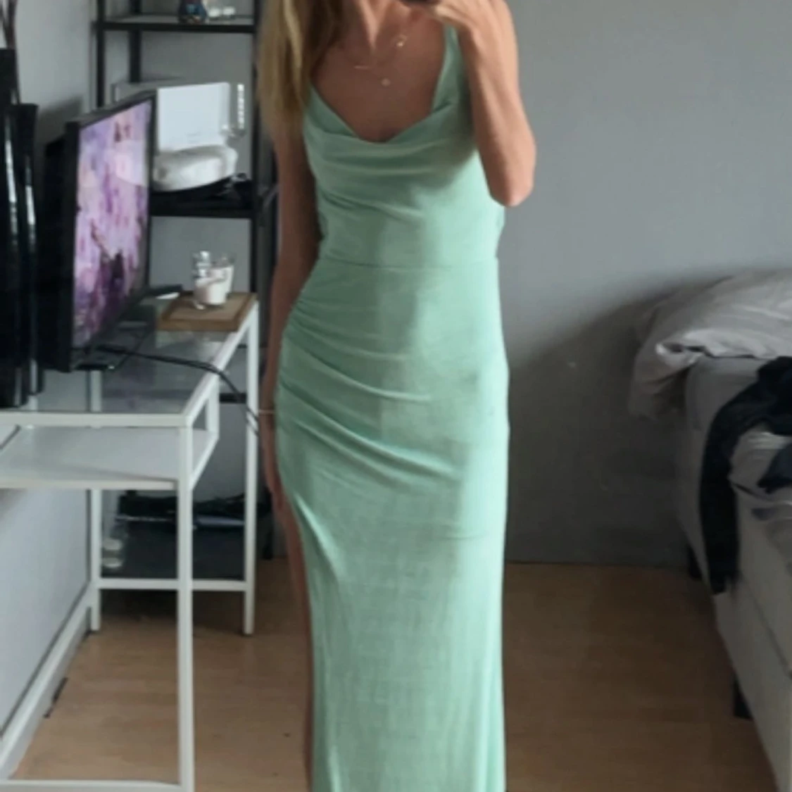 Klänningen/balklänning  - 90