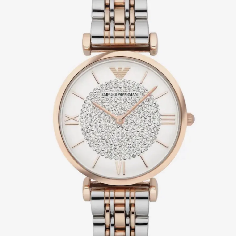 Jag säljer min Emporio Armani klocka äkta modell gianni t bar box medföljer fungerar utmärkt priset går att diskuteras! Vid mer frågor så skicka pm. Asusteet.
