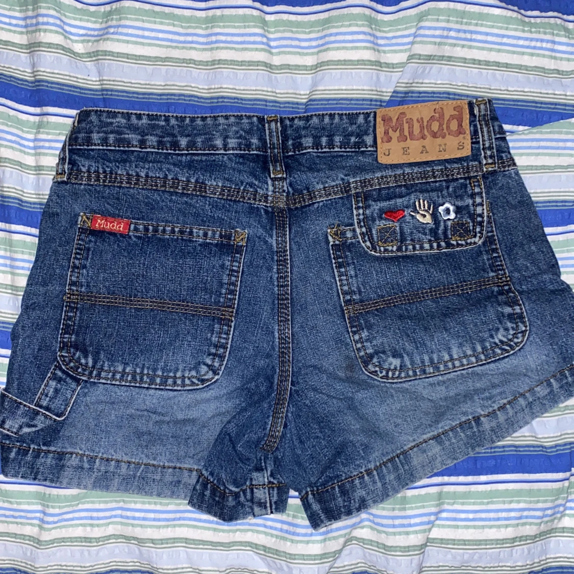 Jeansshorts från märket Mudd