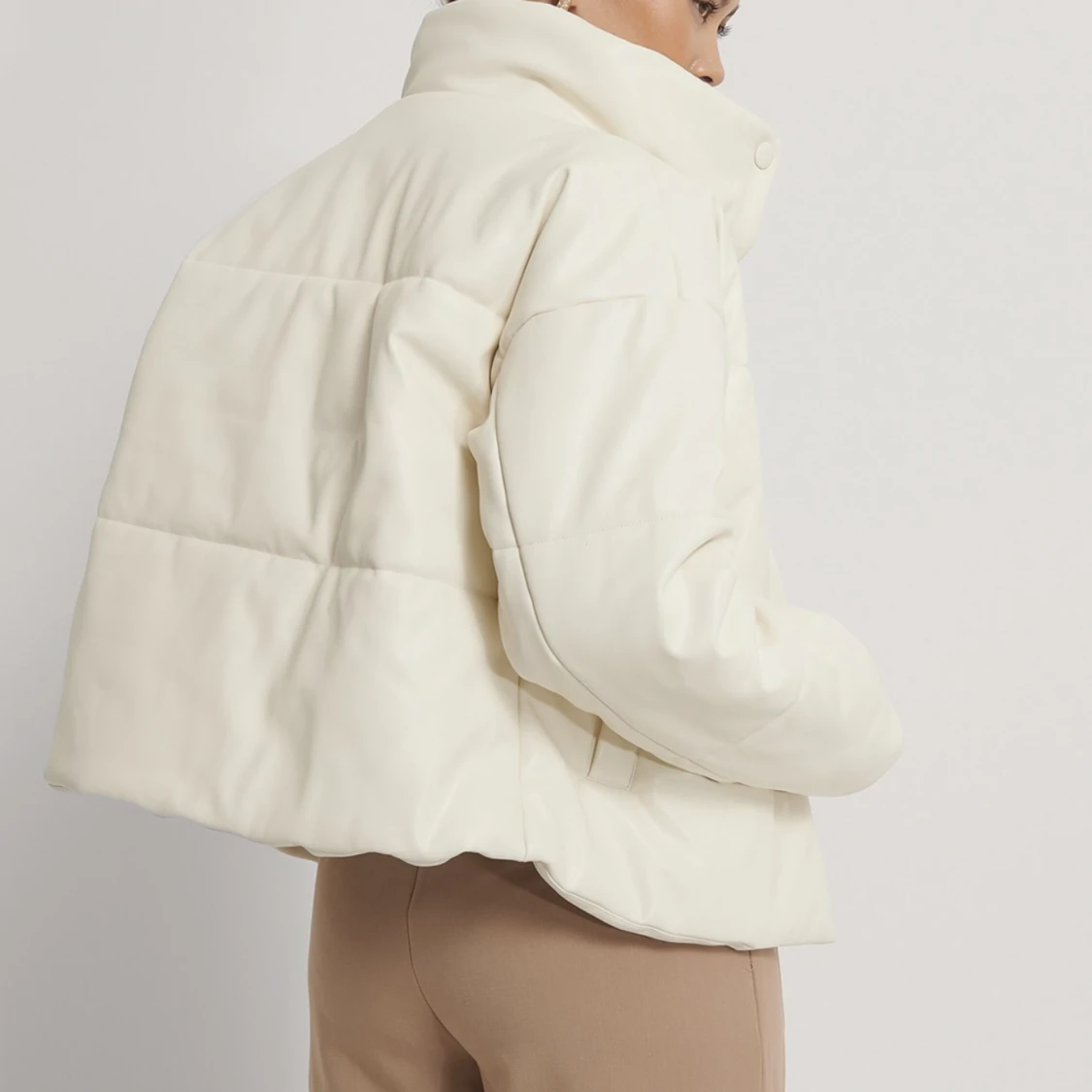 Offwhite jacka  - 90