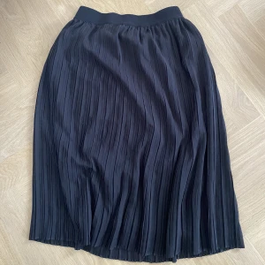 Långkjol - Säljer denna fina långkjol