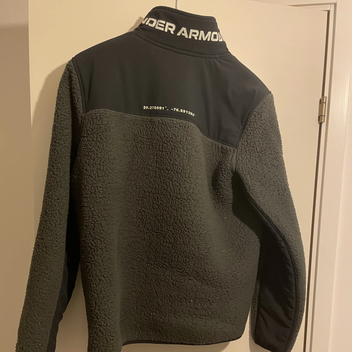 Under armour fleece jacka - 90