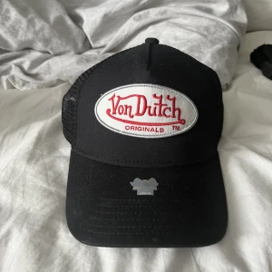 Von dutch keps - Skick 10/10 knappt använd 