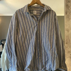 Skjorta - Skjorta från Zara aldrig använt.  Ny pris 500