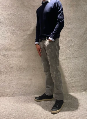 Levis jeans  - Hej! Säljer nu dessa feta Levis jeans. W32 L34