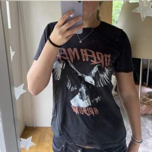 Jättecool T-shirt i storlek s från Gina tricot❤️❤️