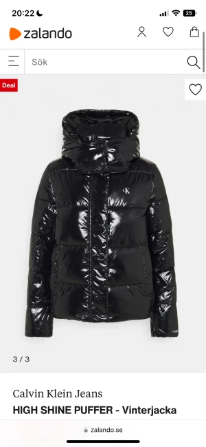 Calvin Kline jacka - Säljer min Calvin Kline jacka då den är börjar bli för kort i armarna. 