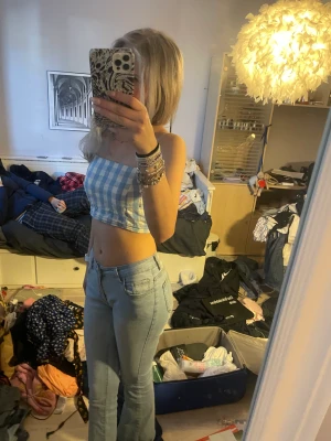 Rutigt linne - Rutigt linne som är väldigt skönt samt tajt