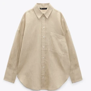 Linneskjorta Zara - Helt ny med lapp kvar köpt förra somarn. Storlek S Köpt för 399 säljer för 270+frakt