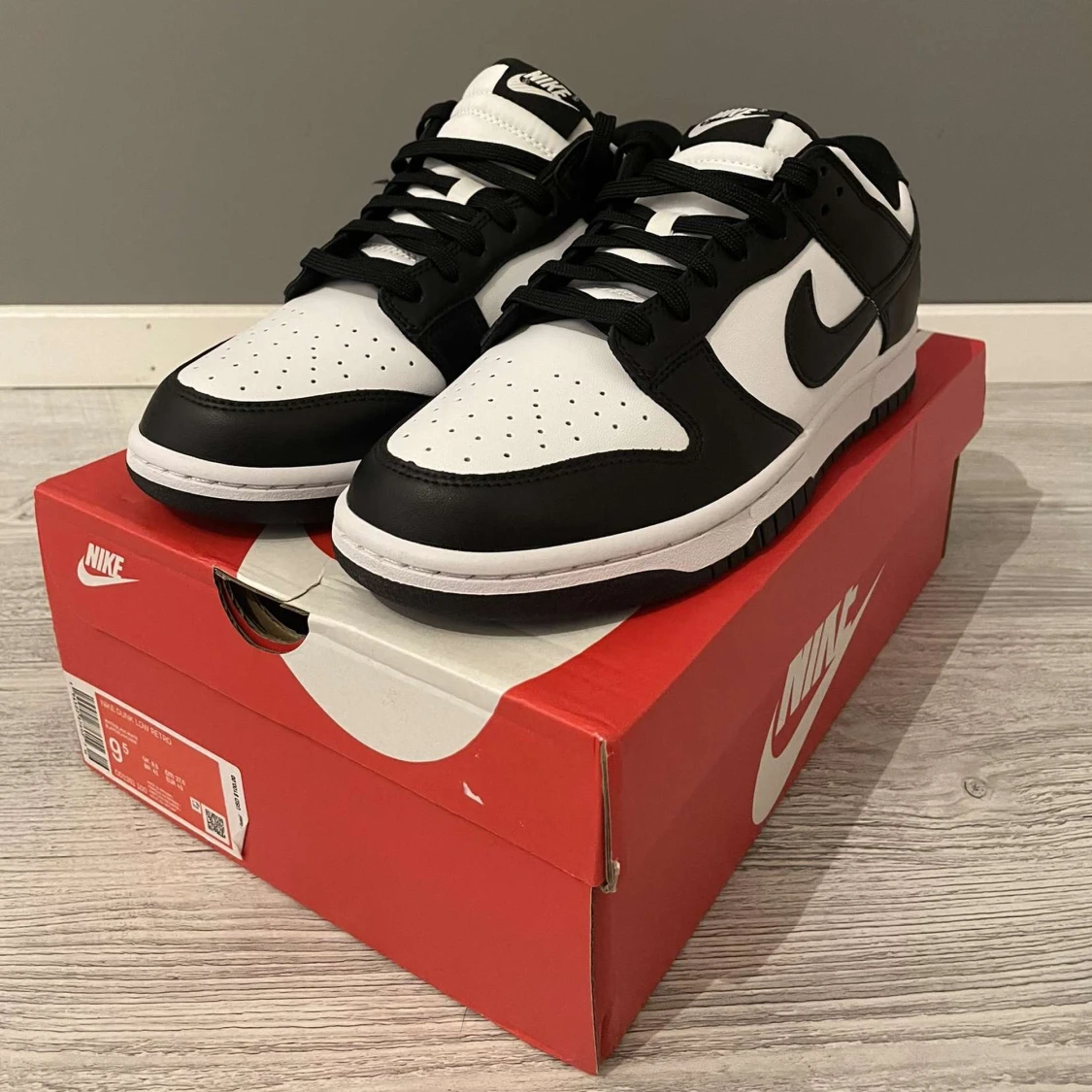 Nike Dunk Low ”Panda”
