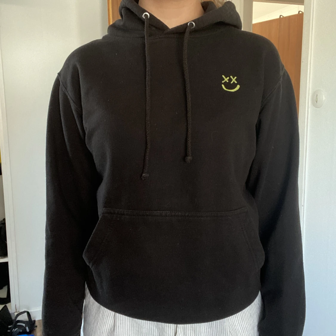 Louis Tomlinson smiley hoodie