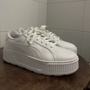 NYA Puma skor! Storlek 39 - Nya Puma skor i storlek 39. Nypris ligger på drygt 1000kr