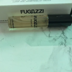 Fugazzi - Fugazzi parfum 1  Oanvänd