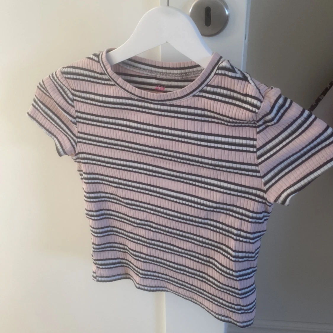 Rosa randig tröja - 90