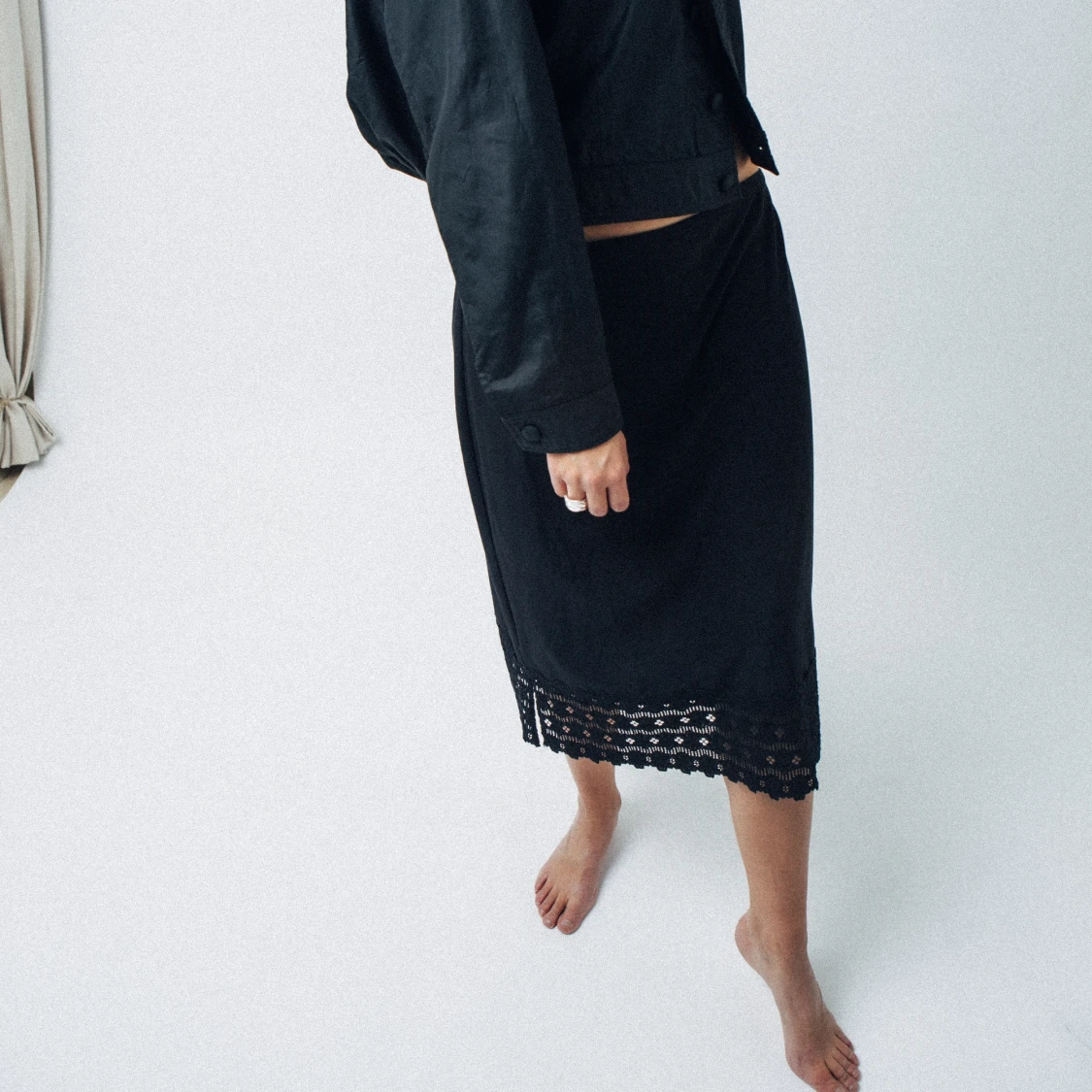 Midi skirt / knälång kjol med spets - 90