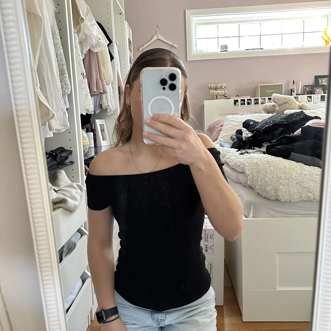 Off-shoulder tröja