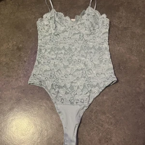 Turkos bodie - Jag säljer denna bodie för ja inte använder den längre. Bra skick