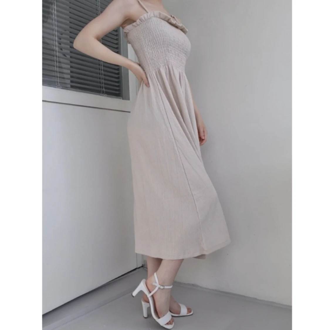 Beige klänning  - 91